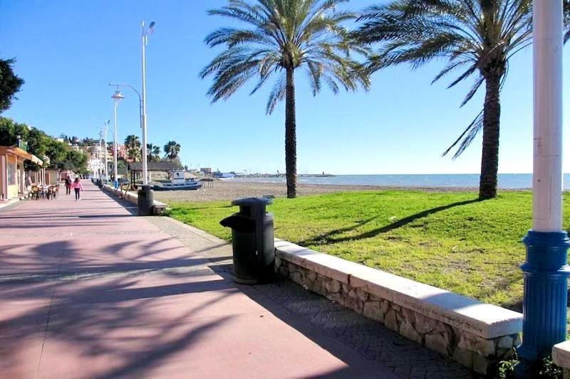 Apartamento Maui Beach En El Palo Malaga Luaran gambar