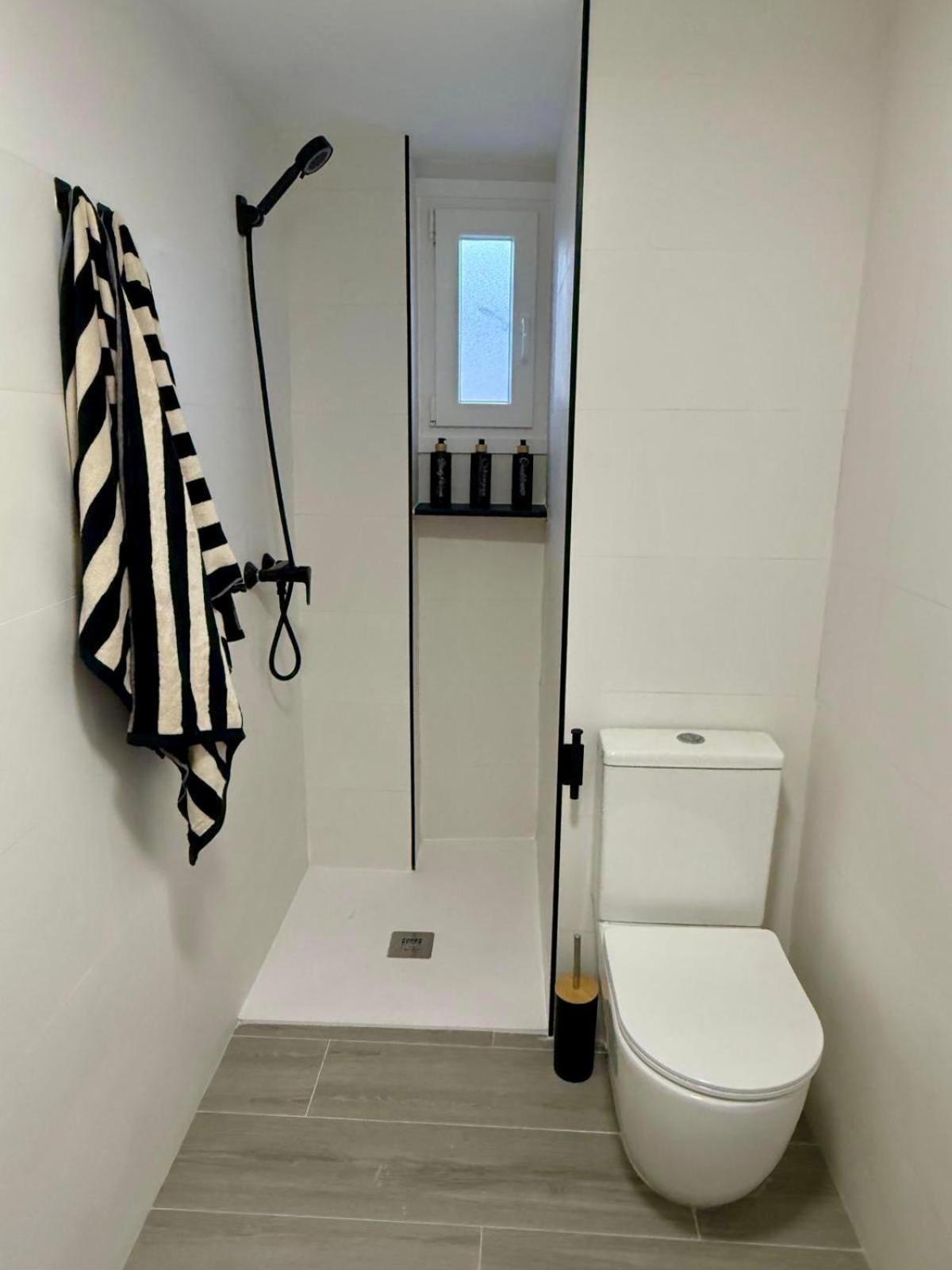 Apartamento Maui Beach En El Palo Malaga Luaran gambar